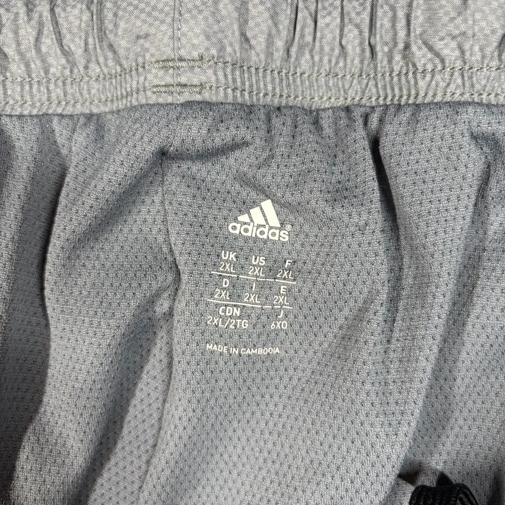 Adidas Track Pants Men 2XL Gray Striped Straight Leg Logo Mesh Ankle Zip Running